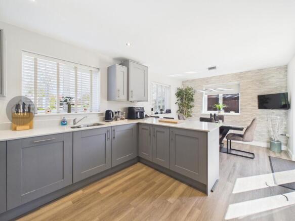 Kitchen/Dining Room