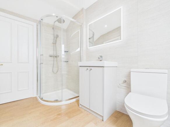 2 bed Flat to rent Image 11