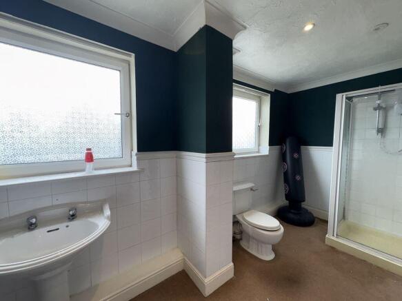 4 bed Semi-Detached for sale Image 7