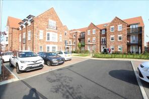 Flat 16, 3 Madison House, Albany Court, Leigh-on-sea SS9 3FJ