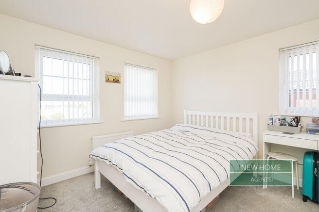 4 bed Detached for sale Image 11