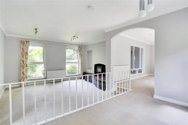Sitting/Dining Area