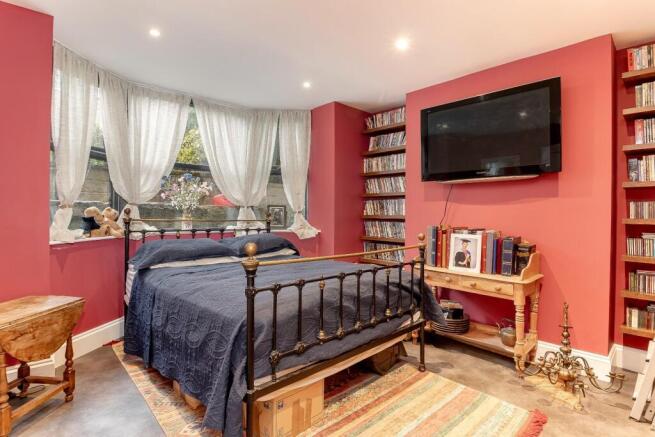 3 bed Town House for sale Image 7