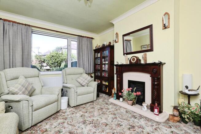 3 bed Semi-Detached for sale Image 6