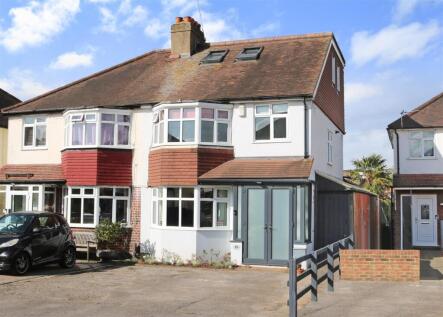 Albany Park Road, Leatherhead, KT22