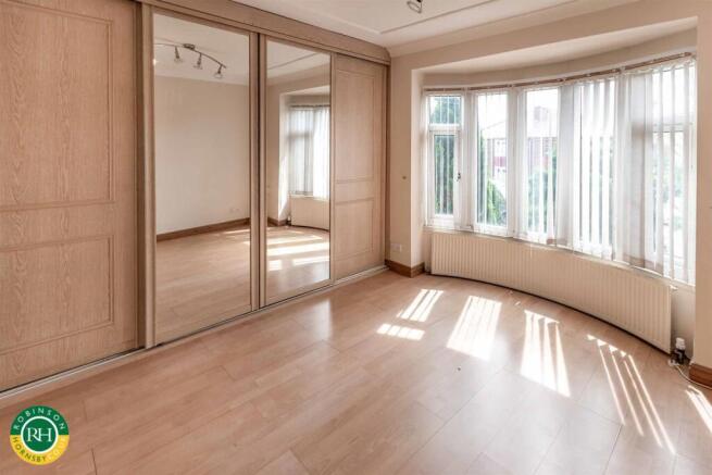 3 bed House for sale Image 10