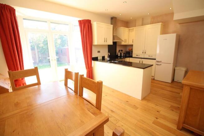 Kitchen/Dining Room