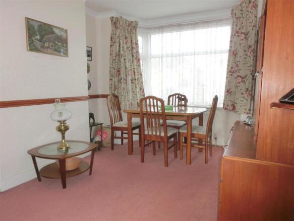 Through Lounge/Diner