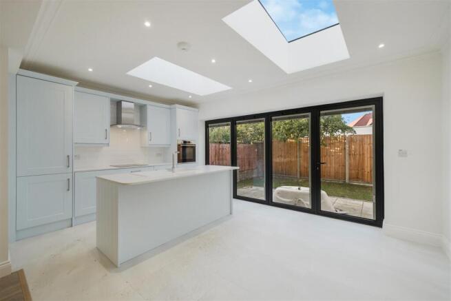 Ground Floor 17 Shelley Gardens Wembley HA0 3QF -