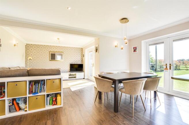 Kitchen Family Room