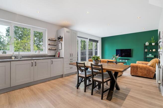 Kitchen/Dining Room