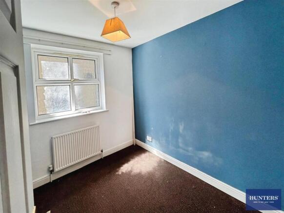 2 bed Apartment for sale Image 8