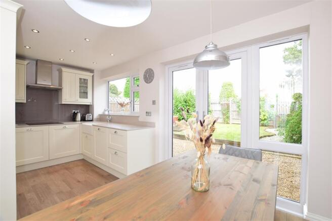 Kitchen/Breakfast Room
