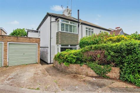 Underwood Square, Leigh-On-Sea