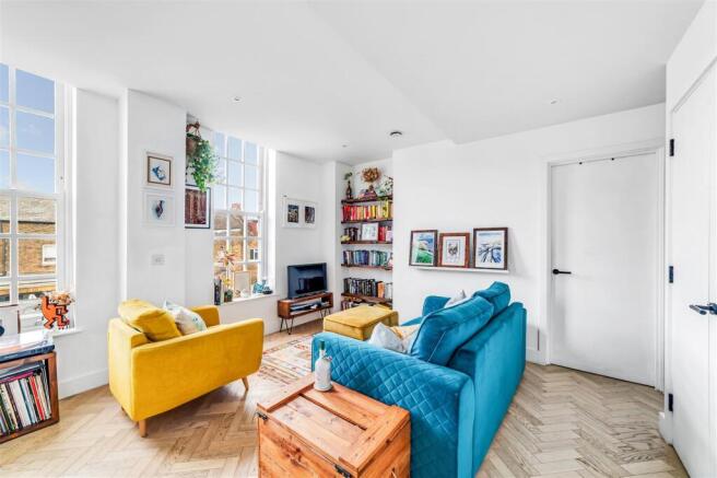 6 Alexandra House-2.jpg