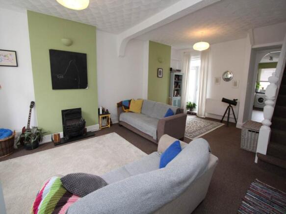 Lounge/Dining Room