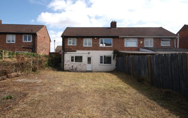 2 bed Semi-Detached to rent Image 10