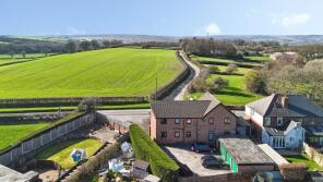 2, Cowley Meadows, Holmesfield Road, Dronfield S18 8WS