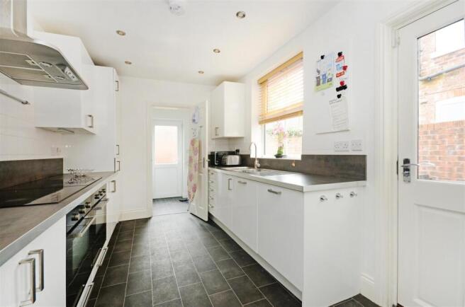 301 Abbeydale road Kitchen.JPG