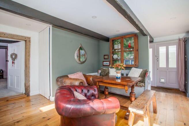 5 bed Semi-Detached for sale Image 6
