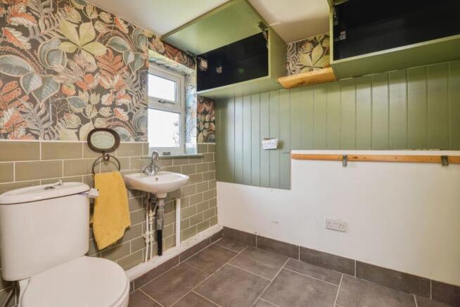 5 bed Terraced for sale Image 5