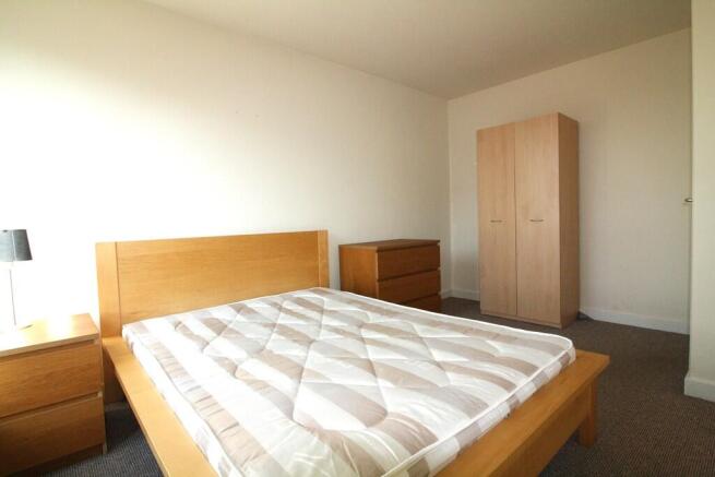 1 bed Apartment to rent Image 4