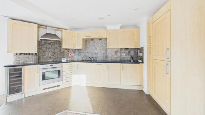 CAM04968G0-PR0081-STILL007