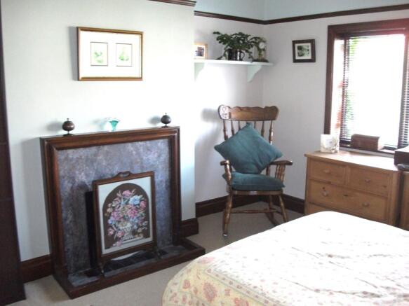Photo 8