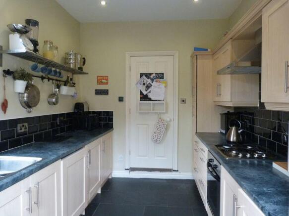 Photo 11