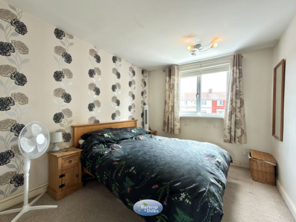 3 bed Semi-Detached for sale Image 12