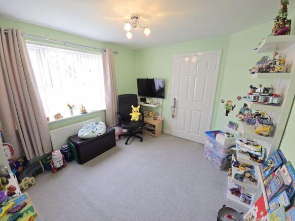 Photo 8