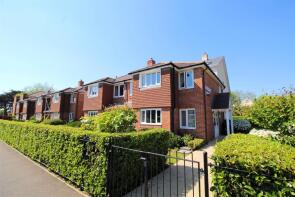 Flat 6, 52 Catherine Lodge, Bolsover Road, Castle, Worthing BN13 1NT