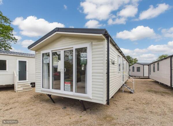 Willerby Malton 2021 static caravan at Malvern Vie