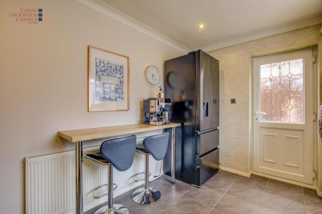 2 bed Semi-Detached for sale Image 4