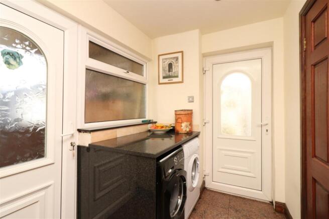 REAR ENTRANCE HALL