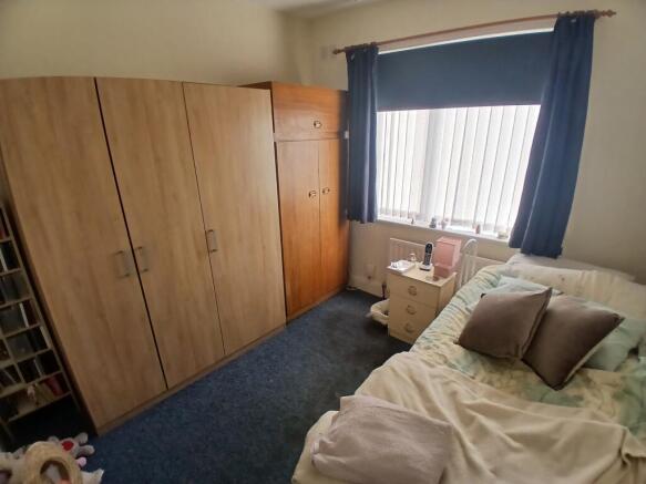 3 bed Semi-Detached for sale Image 10