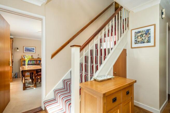 1440px1 Oaklands-...