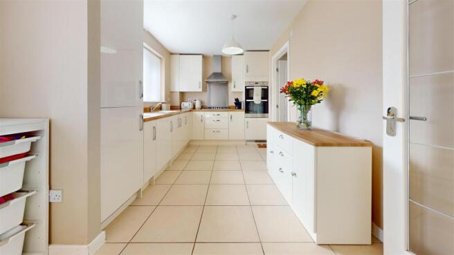 Gormley Drive Kitchen