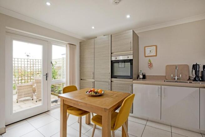 2 bed Retirement Property for sale Image 4