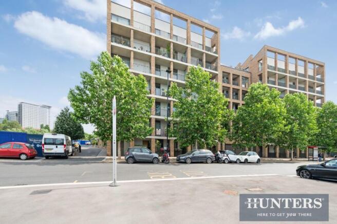 ISAMBARD COURT FLAT 42_.jpg