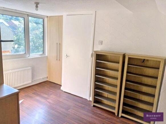 2 bed Terraced for sale Image 6