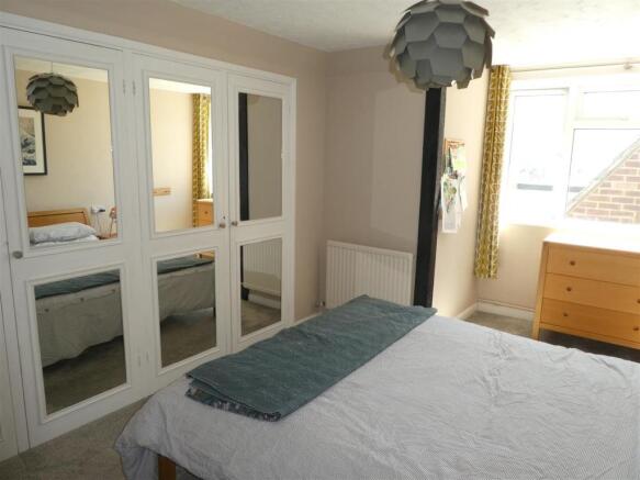 bed1pic1.JPG