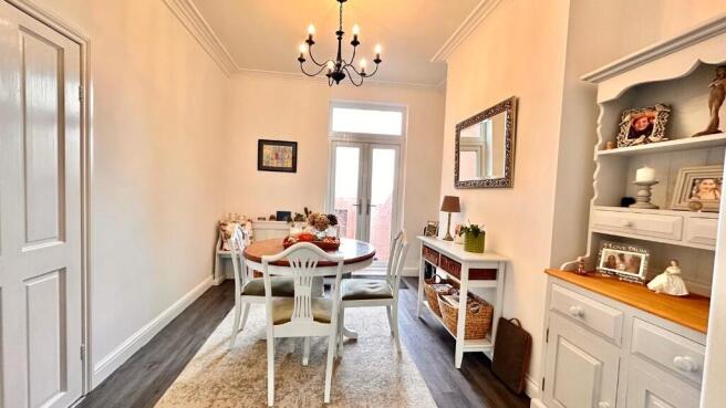 3 bed Terraced for sale Image 4