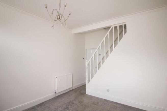 2 bed Terraced to rent Image 8