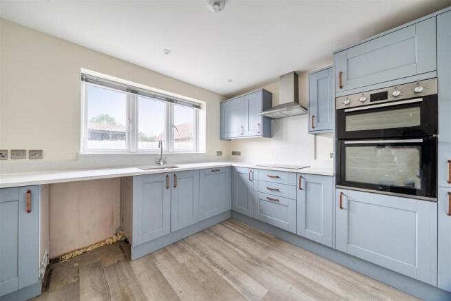 Fitted kitchen