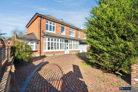 Parkstone Avenue, Emerson Park, Hornchurch, RM11