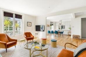 Flat 5, 33, Pembridge Square, London W2 4DT