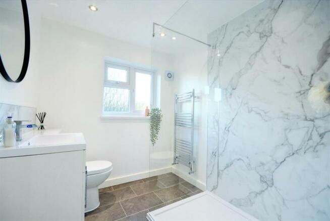 Shower Room_1.jpeg