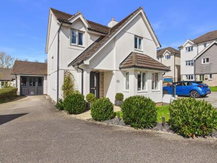 Tressa Dowr Lane, Truro - Updated and extended