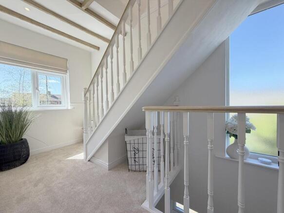3 bed Semi-Detached for sale Image 7